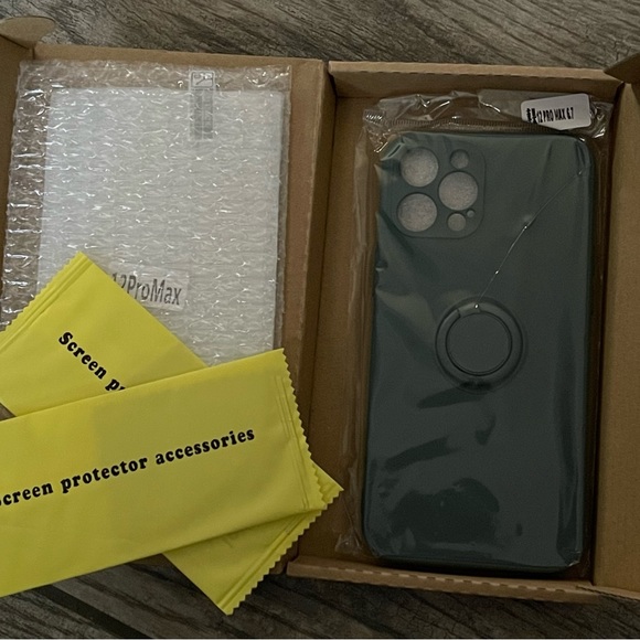 IPhone 12 Pro Max Case and Screen Protector - NIB - Picture 2 of 3